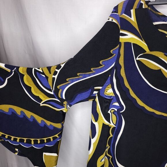 CHICOS TRAVELERS CLASSIC Grand Swirls Top 0 - Picture 4 of 9